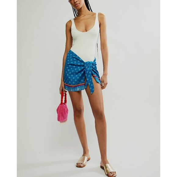 FREE PEOPLE Off Shore Sarong / Blue Border - Picture 2 of 8